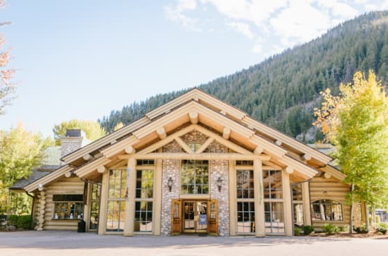 ariel-jd-sneaks-jodeedebesphotography-2