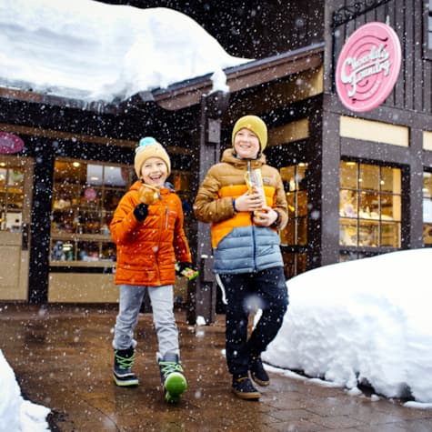 svr_chocolatefoundry_dining_kids_winter_2019_maybery_hillary_2