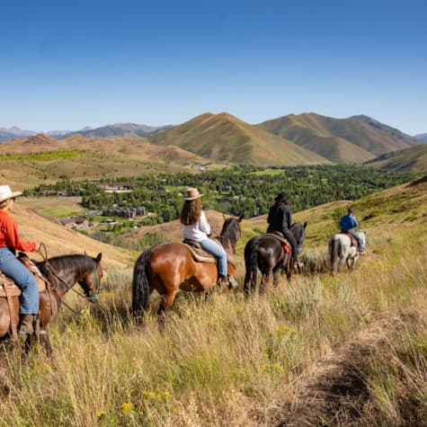 svr_dollar_horseback_2023_2