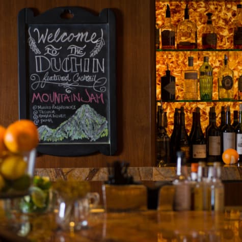 svr_duchinlounge_dining_bar_summer_2017_phlipot_paulette_1