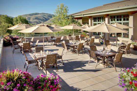 svr_elkhornclubhouse_dining_exterior_summer_2013_syms_kevin_3