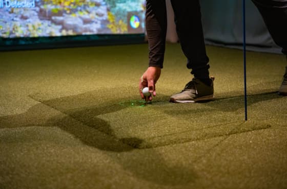 svr_lodge_golfsimulator_winter_2022_gilmour_hayden_3