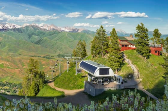 svr_roundhouse_scenic_pano_summer_2017_syms_kevin-2078x800-6c0f4bf