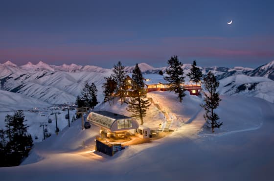 svr_roundhouse_scenic_winter_2012_syms_kevin