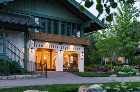 svr_signatures_gift-shop_06-26-25_1