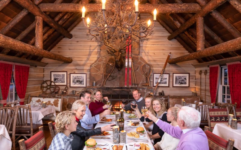 svr_trailcreekcabin_dining_family_winter_2019_dondero_steve_2.jpg